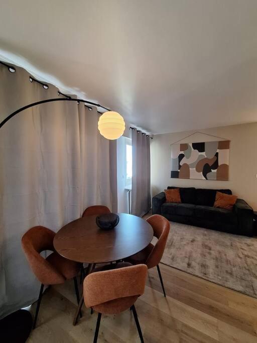 Charmant T2 Renove Avec Balcon - 310b Apartment *